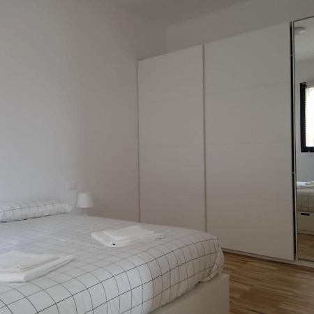 Apartment Via D'Apulia 11 มิลาน ภายนอก รูปภาพ