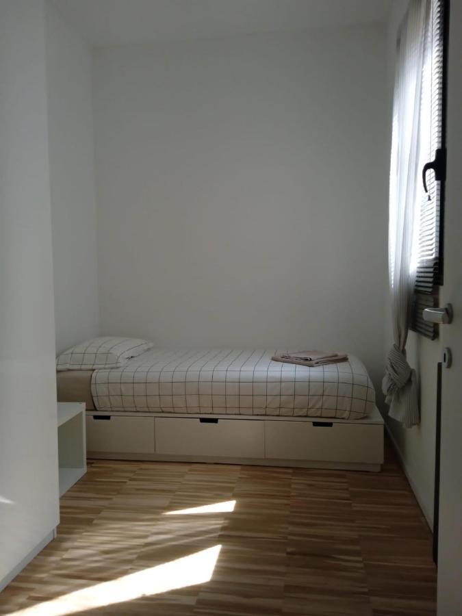 Apartment Via D'Apulia 11 มิลาน ภายนอก รูปภาพ